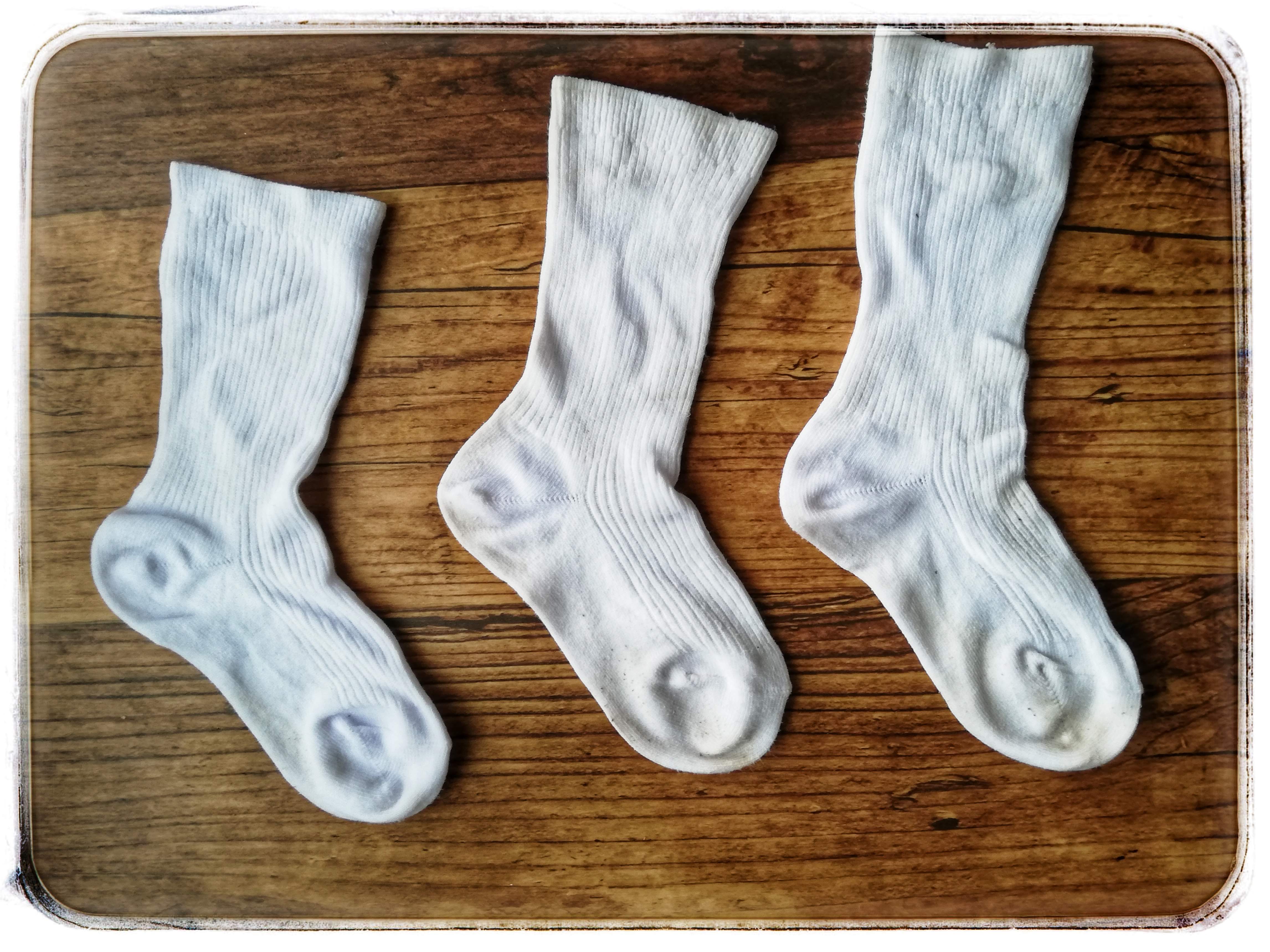靴下の汚れを落とす方法 早めの処理で白さを持続させる方法とは にこにこなくらし